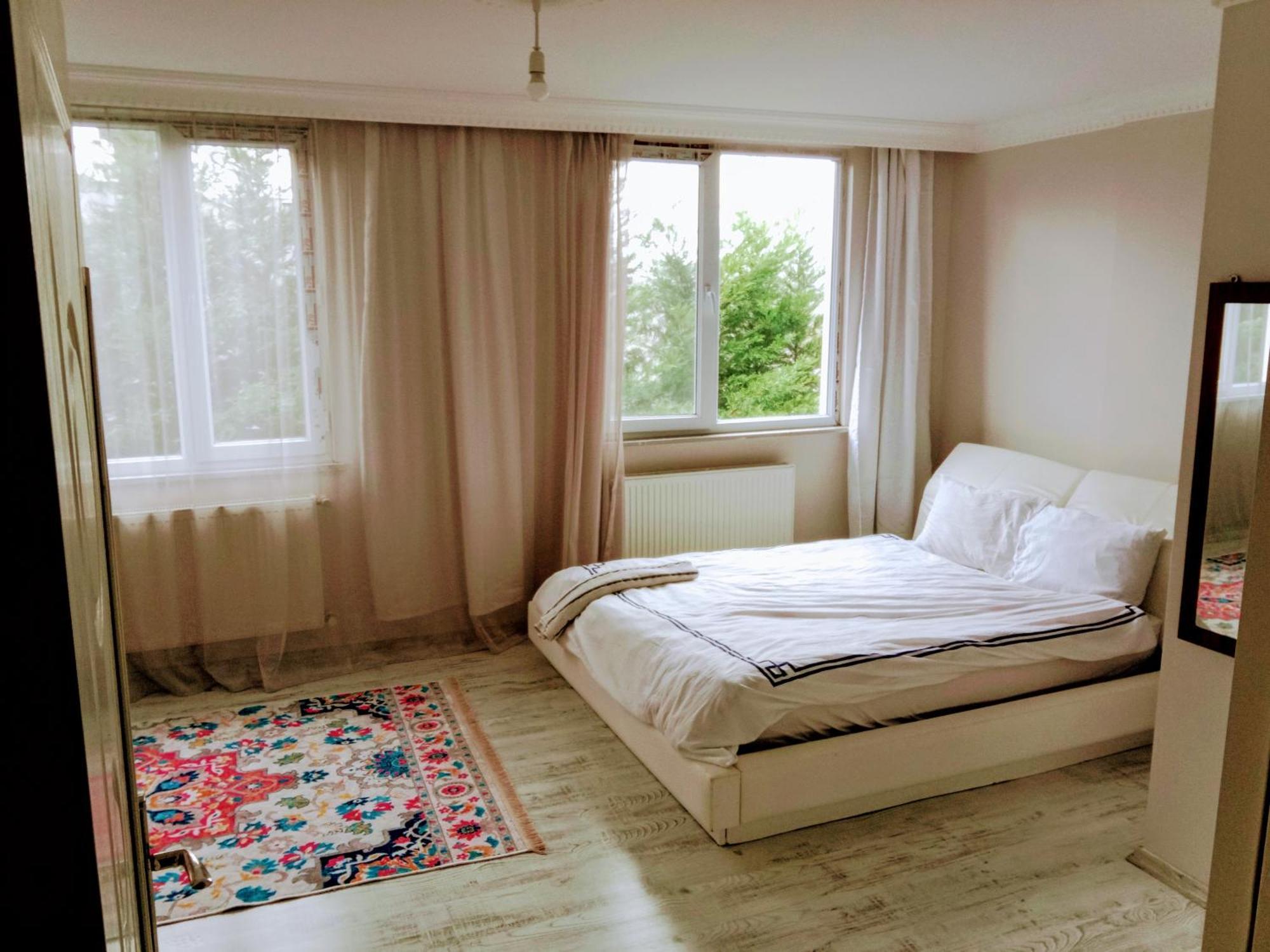 Ahmet Teacher Hotel, 5 Minutes From The Airport Arnavutkoy Eksteriør bilde